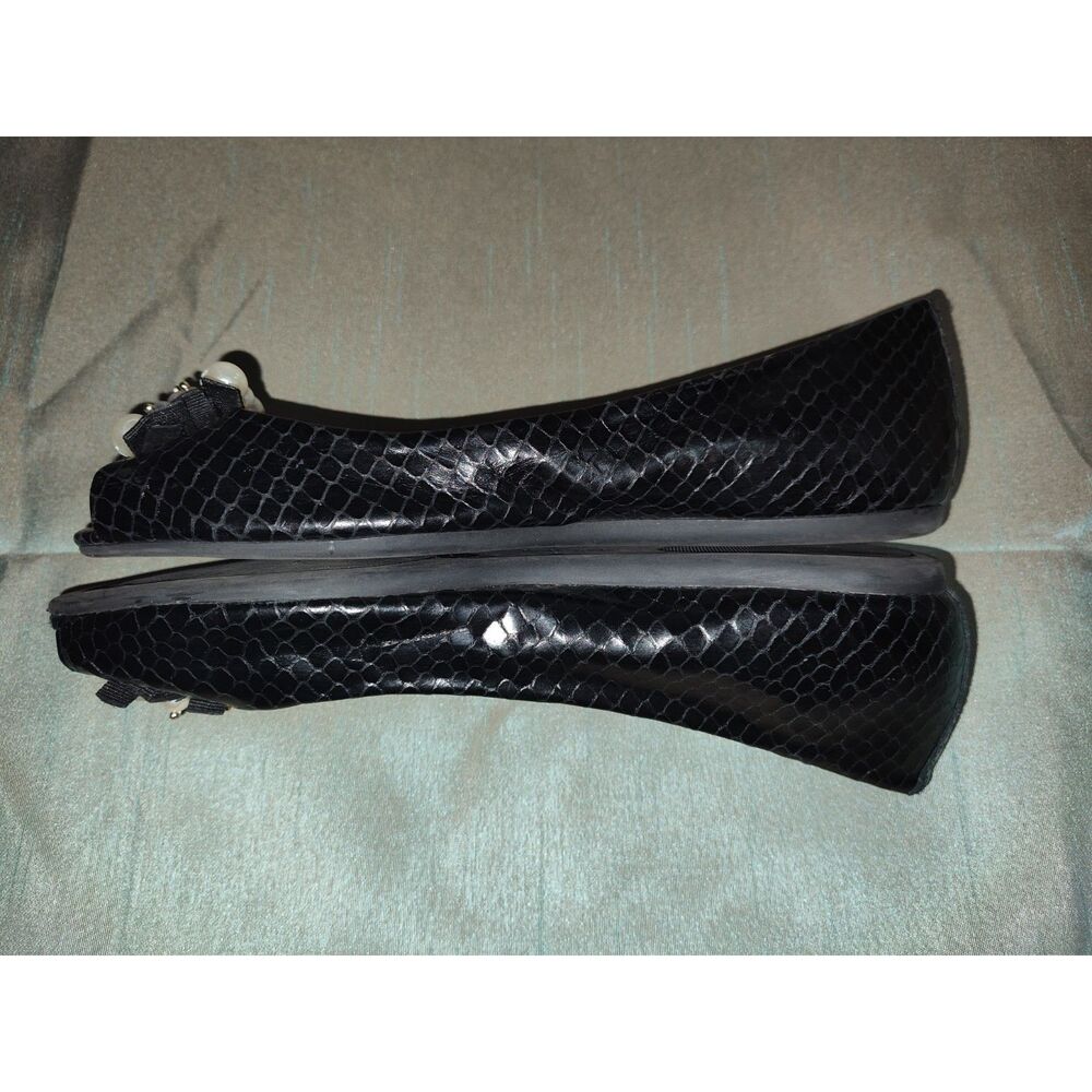 Kate Spade Pearl Cluster Black Peep-Toe Flats Sz 7M - Picture 3 of 7
